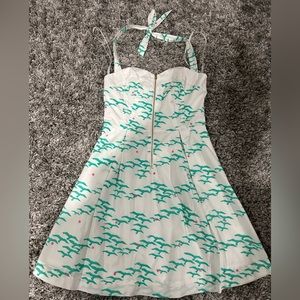 Sz 2 Lilly Pulitzer zip front fit and flare halter dress.